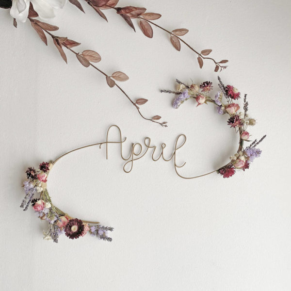 Dried flower name sign